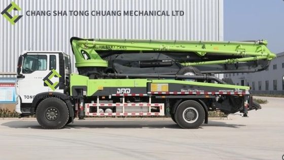 Sinotruk Howo シャーシ コンクリート ポンプ トラック 38 メートル